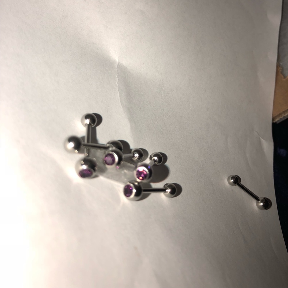 Birth stone tongue ring (February)